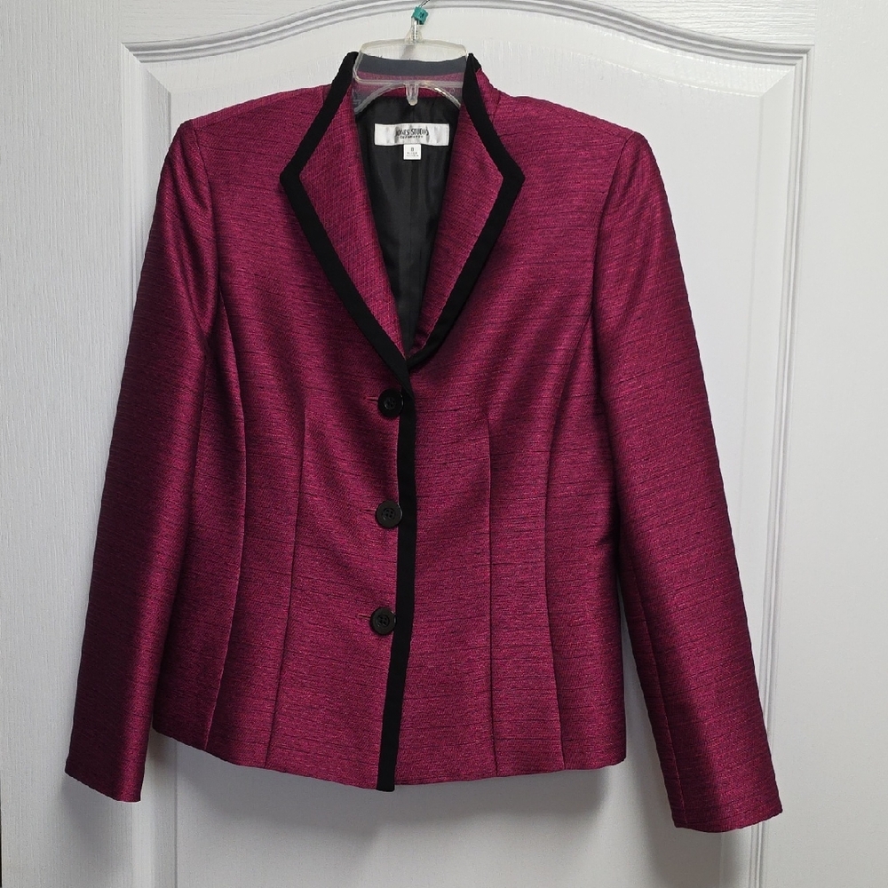 Jones Studio Luxe Magenta Blazer with Black Trim